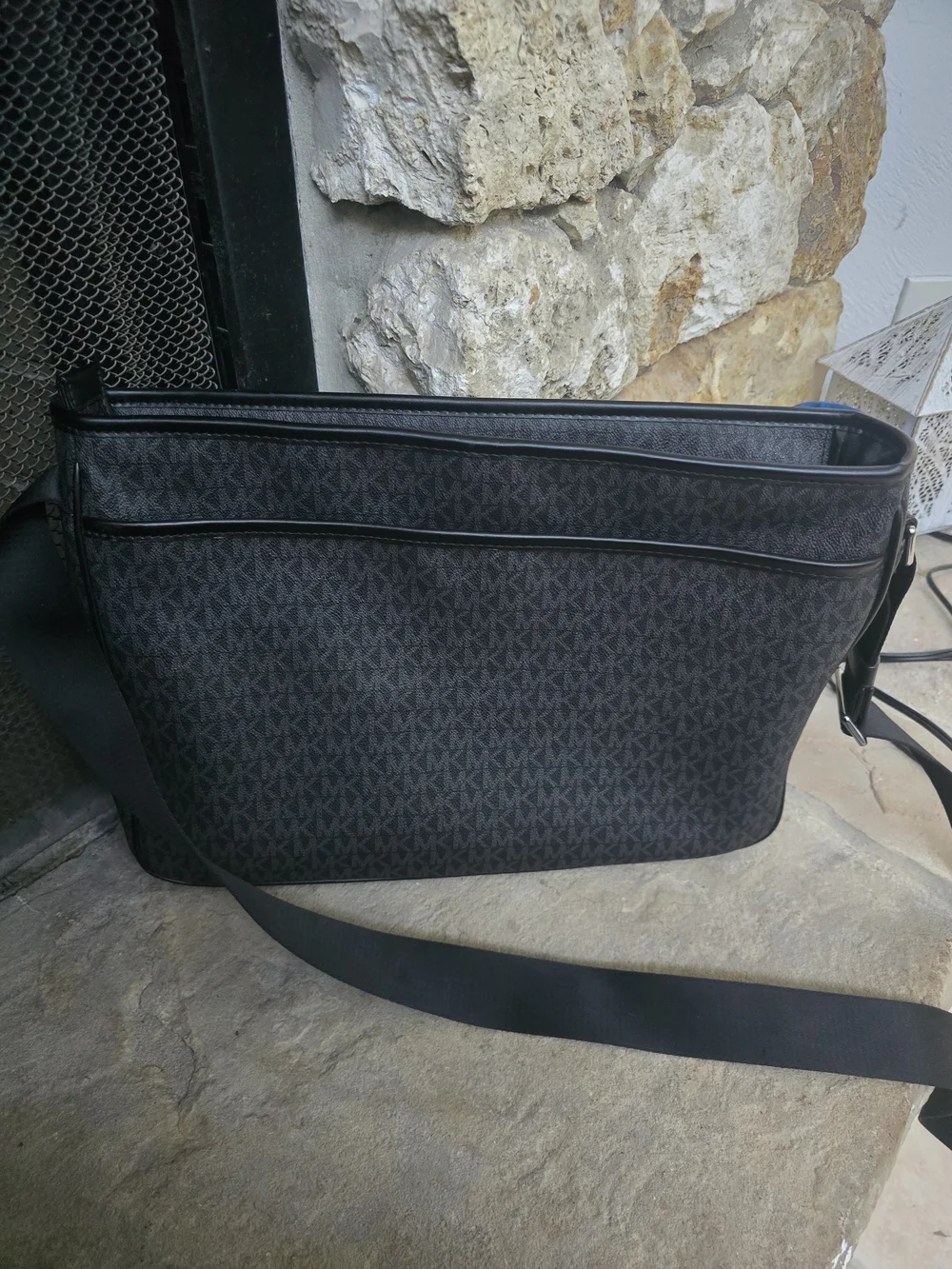 Michael Kors Men’s Dark Navy Blue Logo Messenger Bag